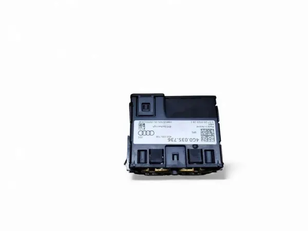 Audi A7 Sportback Aux/USB-port OEM 4G0035736 image 3