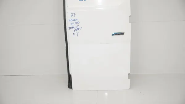 Puerta Trasera Derecha OEM 360189599 Nissan NV200 image 4