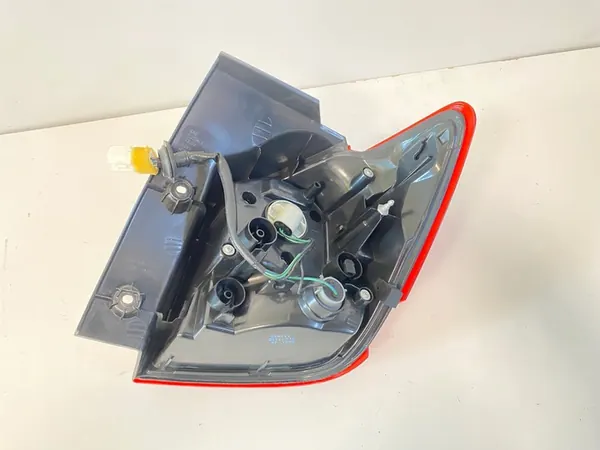 Lámpara trasera izquierda Mitsubishi ASX 2010-2018 image 3