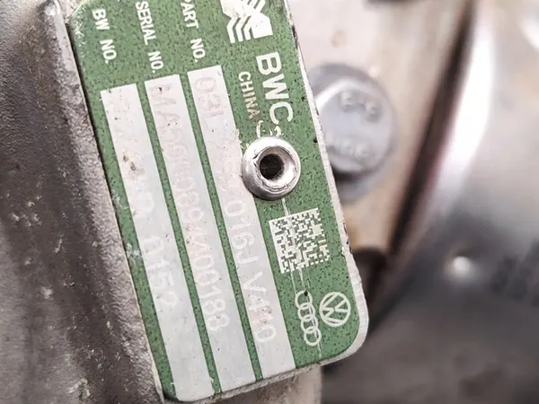 VW Passat Turbo 2.0 TDI 2010 Kombi 03L253016J image 7