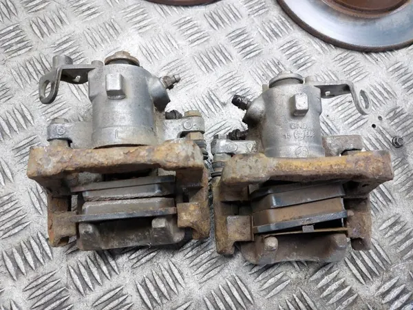 OEM Bremscheiben & Beläge Satz Hinten - Audi OE image 3