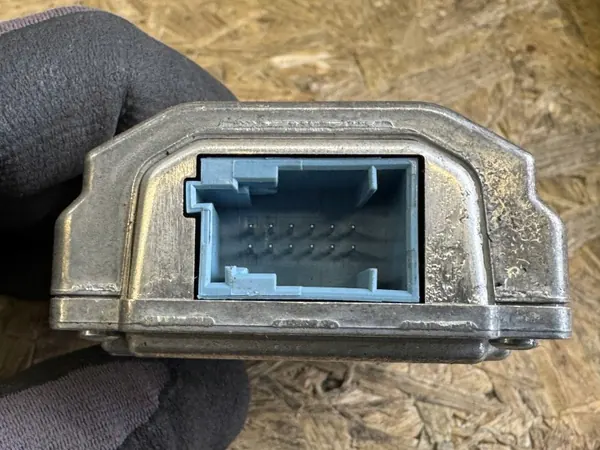 Câmera para-brisa dianteiro OEM 9842997780 para Citroen C5 Aircross image 3