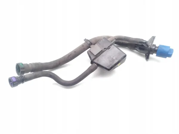 Audi A5 AdBlue-täyttöputki OEM 8W6131963A - Käytetty image 5