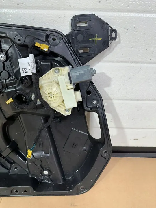 Elevador de vidro dianteiro esquerdo Mercedes Classe C W205 image 2