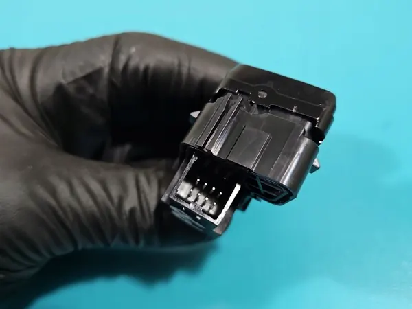 Interruptor V90 2016- OEM 31433418 image 6