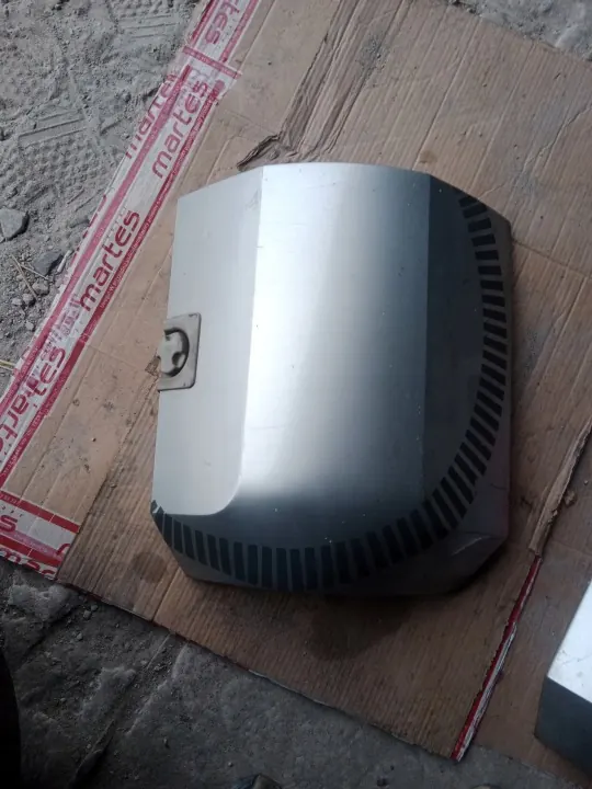 Panneau d'angle cabine droit OEM 5000937363 Renault Magnum image 2