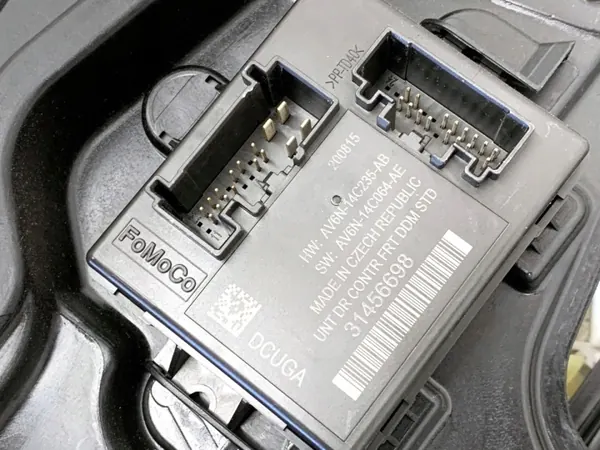 OEM 31276215 Vänster Fram Rutoräknare Volvo V40 image 3