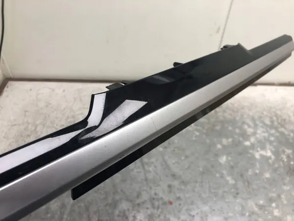 Console sierstrip OEM 3G8853262K voor VW Arteon image 4