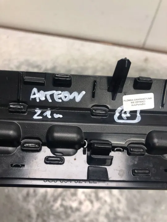 Console sierstrip OEM 3G8853262K voor VW Arteon image 9