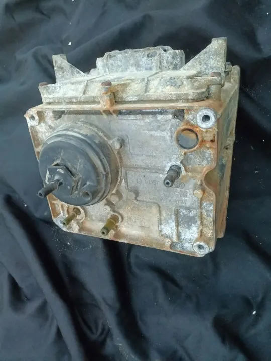 Pompe AdBlue Volvo d'occasion OEM 21350672 FM/FH image 4