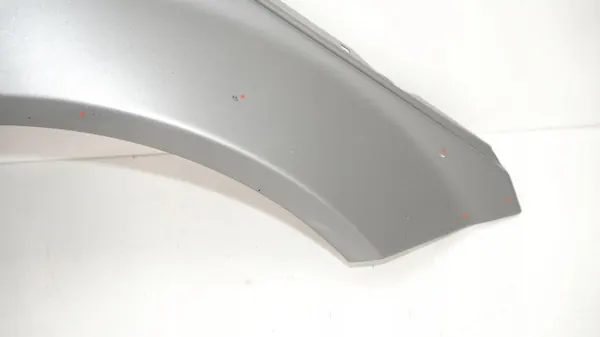 Guardabarros delantero derecho OEM 365578065 Mercedes W204 image 6