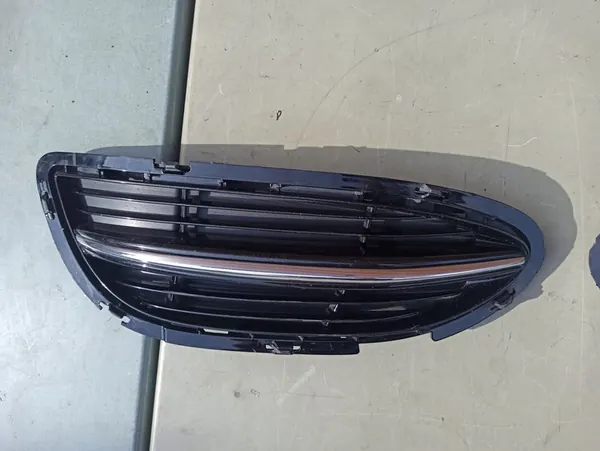 GRILLE DE PARCHOCS DROITE MERCEDES S-CLASS W222 A2228850324 image 3