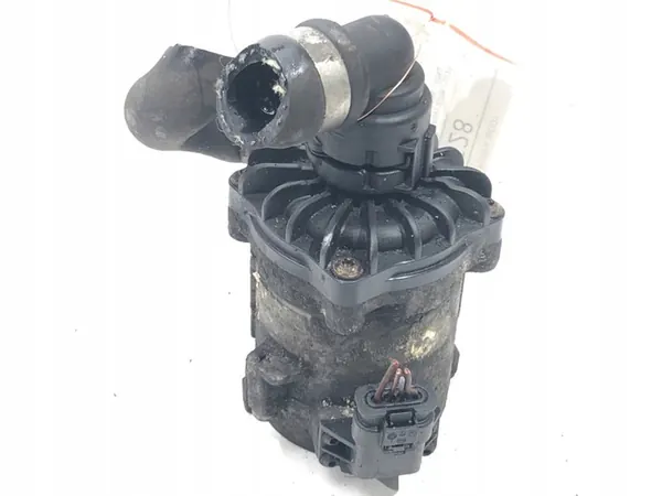 Extra vattenpump BMW F01 7566335 image 3