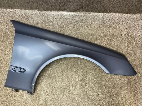 Höger Framskärm Mercedes W211 Sedan image 8