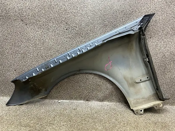 Höger Framskärm Mercedes W211 Sedan image 9