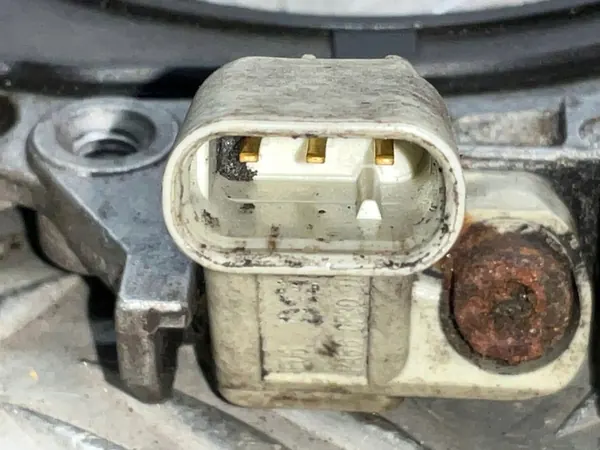 Generator Skoda Octavia Mk3 2013 04L103173A image 2