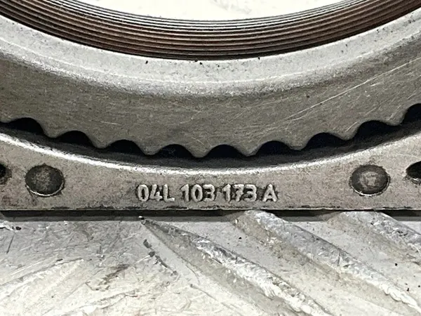 Generator Skoda Octavia Mk3 2013 04L103173A image 3