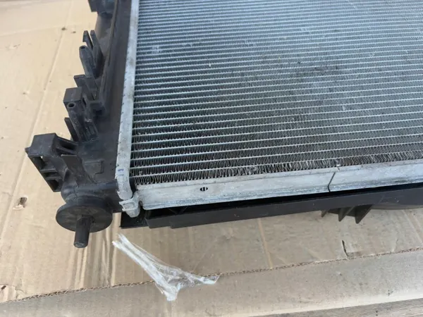 OEM 214815896R/214105FA0B Refroidisseur & Ventilateur Dacia Duster2 image 5