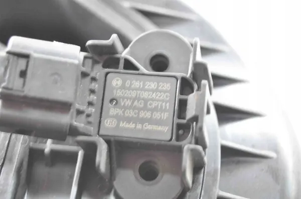 Insugningsmanifold VW Golf VII 1.4L 04E129712G image 5