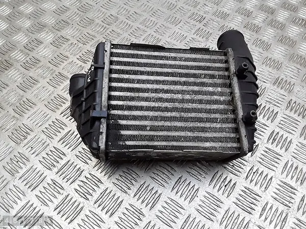 Audi A4 Kylare 2001 2500tdi OEM 059145806 image 3