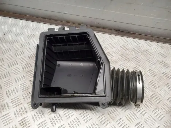 Luftfilterhus OEM 72142849 för Chrysler Pacifica image 8