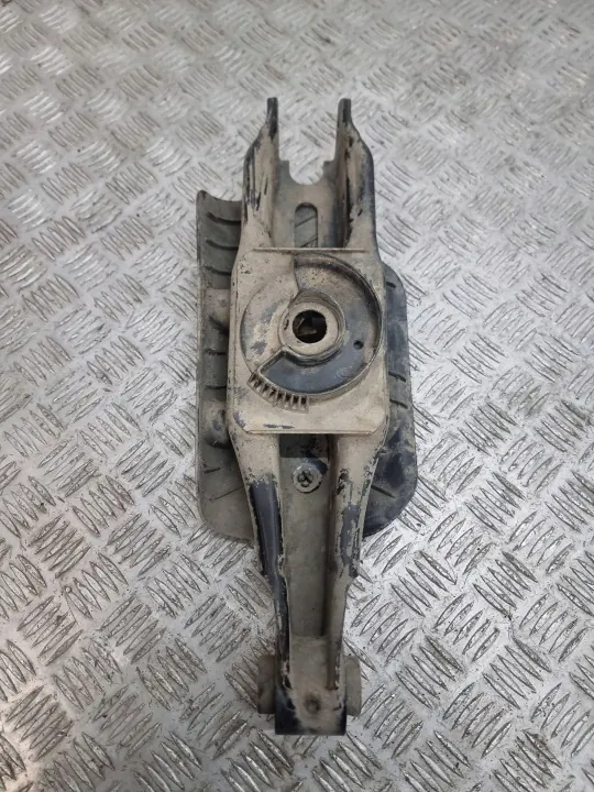 Bakre fjäderfäste OEM 1EA505311E höger sida Cupra image 2