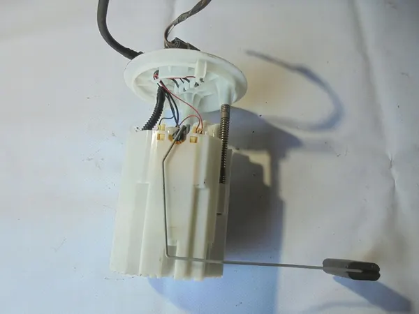 Bomba de combustível original 172021706R Renault image 3