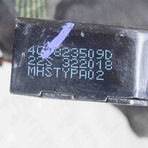 Vänster motorhuvslås Audi A6 Allroad 4G0823509D image 6