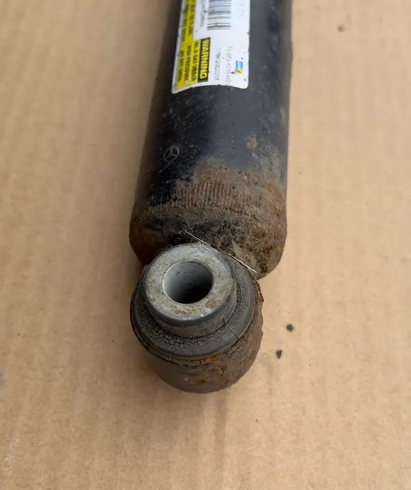 BAKRE DÄMPARE MERCEDES E-KLASS W213 A2133207301 image 4