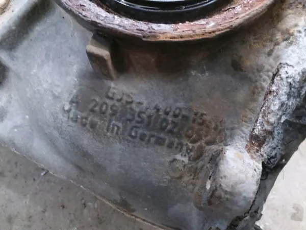 Mercedes-Benz bakdifferential OEM A2093510205 image 4