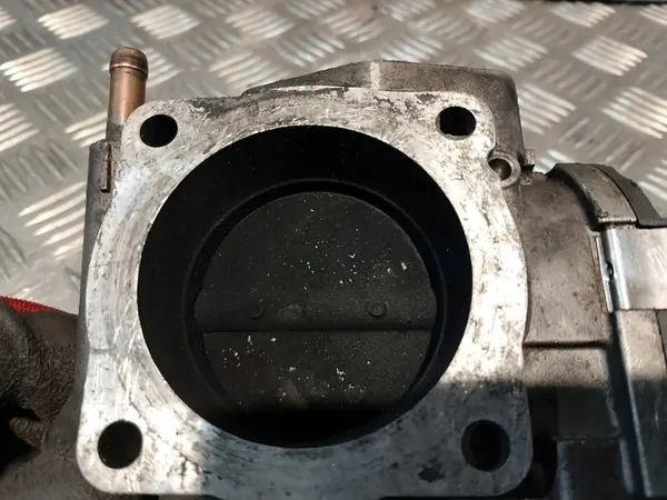 Corpo de borboleta AUDI A4 B6 2.0B FSI 06D133062 image 7