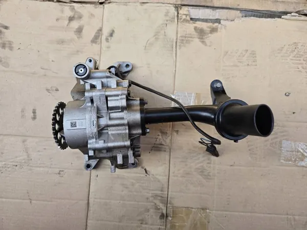 Gebrauchte Ölpumpe OEM G4D3-6L09-P für Jaguar XE 2.0 D image 2
