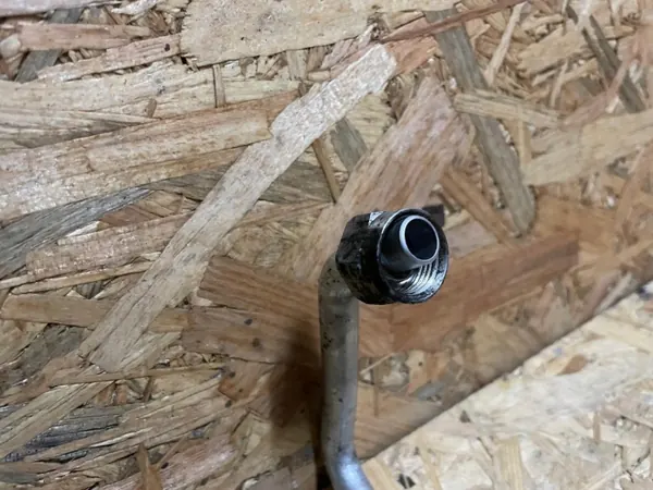 Öljynjäähdytinputki OEM 7L0317821 VW Touareg I image 3