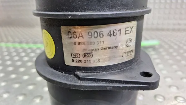 Luftmengenmesser Audi S3 8L TT 8N 06A906461EX image 5