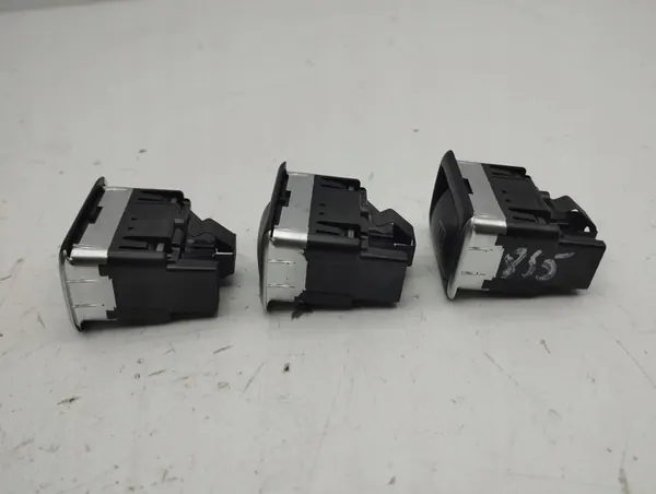 Mercedes-Benz B W246 W242 2013 Raamknoppen image 5