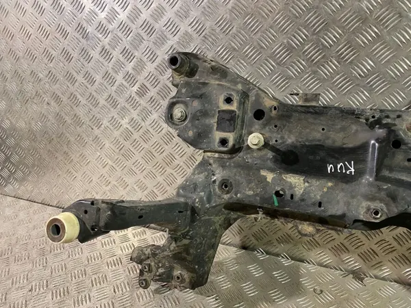 UTO32225 Etuapukehys Ford Kuga III 2020:lle image 3