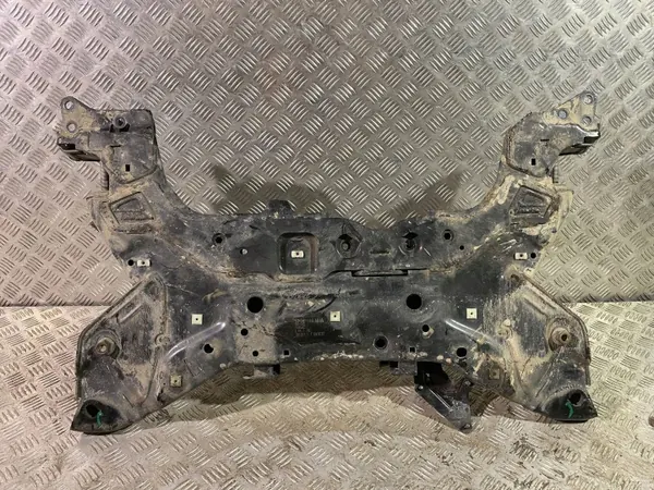 UTO32225 Etuapukehys Ford Kuga III 2020:lle image 4
