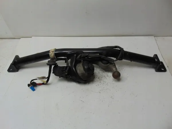 Mercedes C W206 hinausvetokoukku OEM A2065400556 image 5