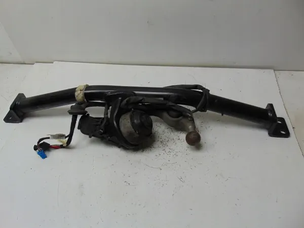 Mercedes C W206 hinausvetokoukku OEM A2065400556 image 6