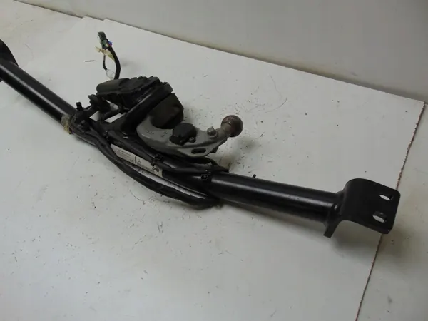 Mercedes C W206 hinausvetokoukku OEM A2065400556 image 9