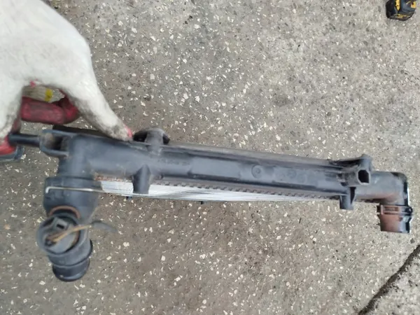 Radiador VW Passat B6 2.0 FSI AU11007MKA5 image 10