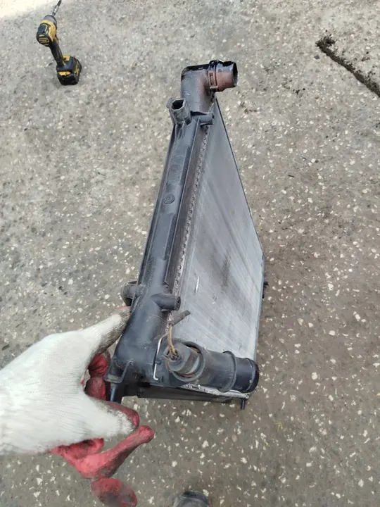 Radiador VW Passat B6 2.0 FSI AU11007MKA5 image 9