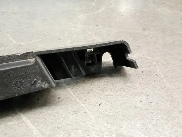 Supporto paraurti anteriore destro Audi A8 D4 OEM 4H0807284A image 3