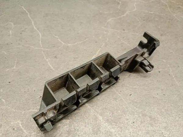 Supporto paraurti anteriore destro Audi A8 D4 OEM 4H0807284A image 5