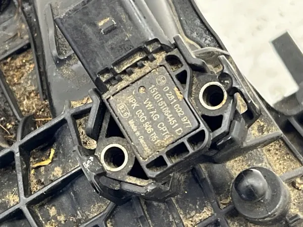 Collecteur d'admission Audi A3 8V OEM 04E129711E / 04E145749B image 6