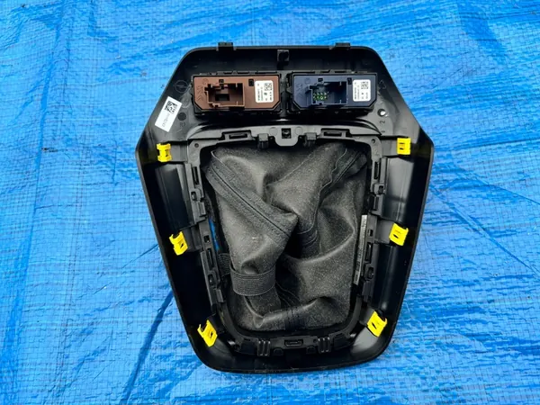 OPEL CORSA F Gear Shift Lever with Boot image 4