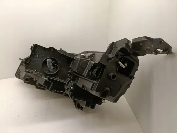 Etusäde Peugeot 3008, 16 - 21 OEM 1616878480 image 10