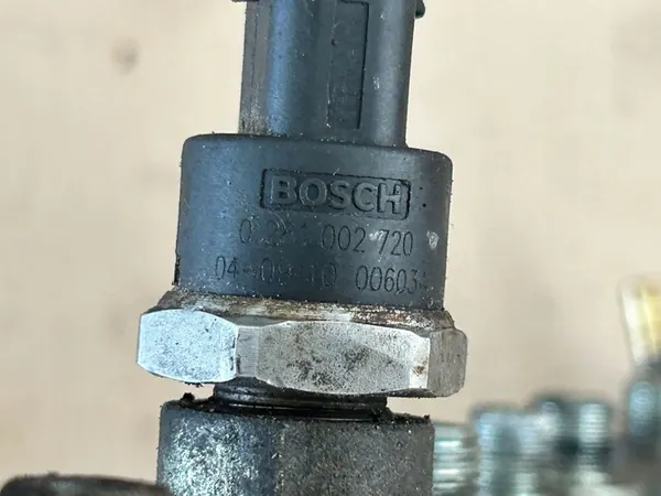 Brandstofdruksensor Renault Scenic II Megane II 1.9 DCI H8200418270 image 2