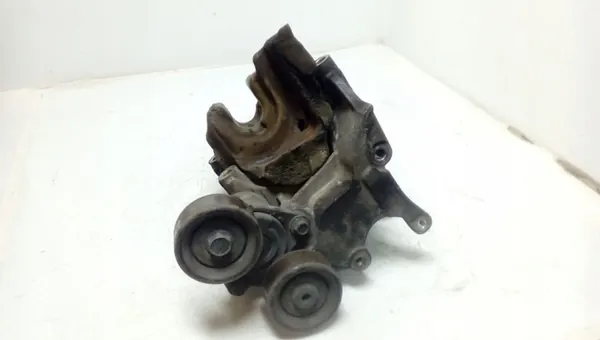 Ohjauspumpun kiinnike OEM JUR71156 Hyundaiille image 2