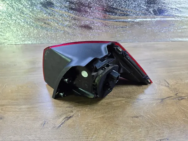 VW GOLF VII 7 GTI R LINE Luz Trasera Izquierda 5G0945207C image 5